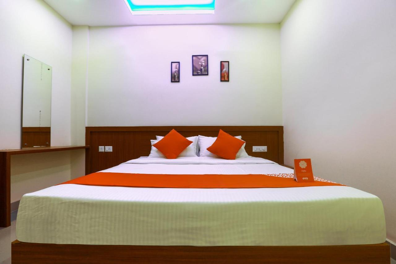 Oyo Ramis Residency Hotel Kannur Exterior photo
