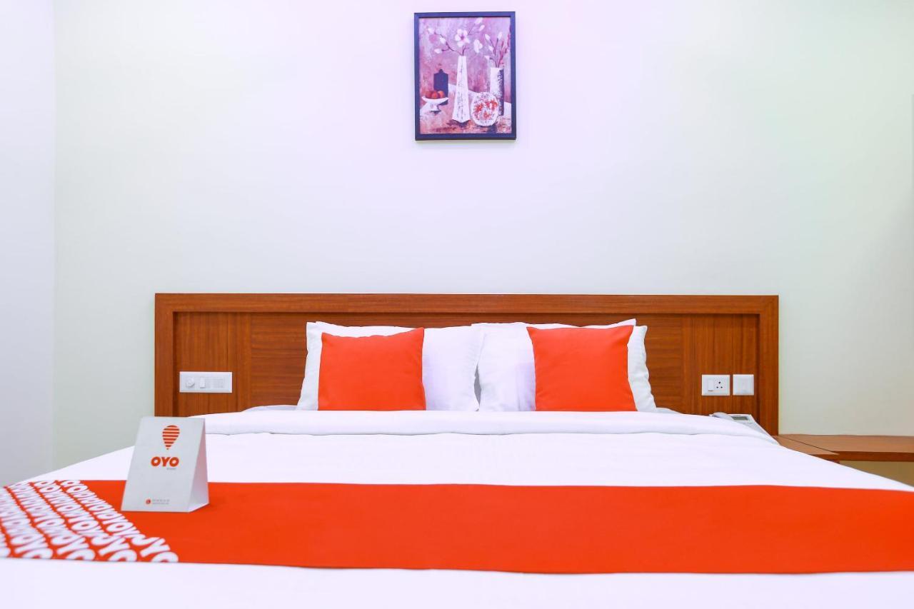 Oyo Ramis Residency Hotel Kannur Exterior photo